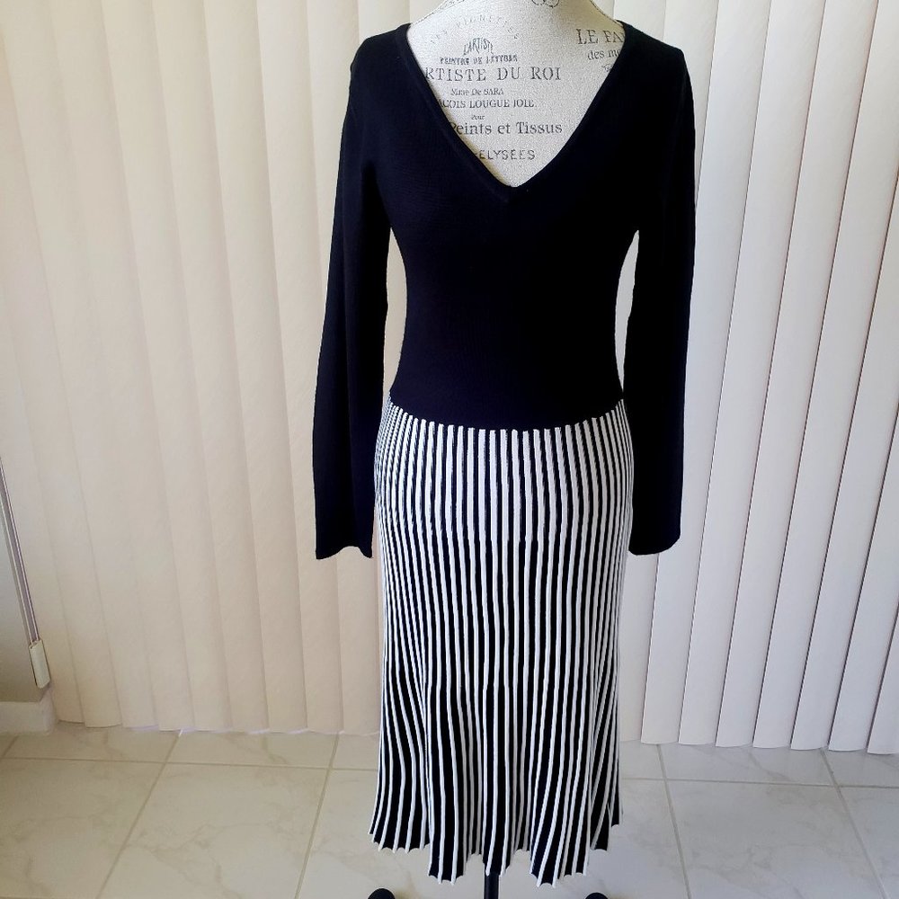Sangria  Black Knit Dress, Size Medium